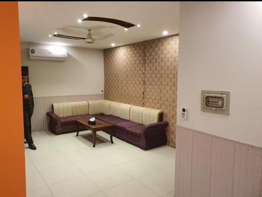 HAK MALL Suites&Apartments Rawalpindi Extérieur photo