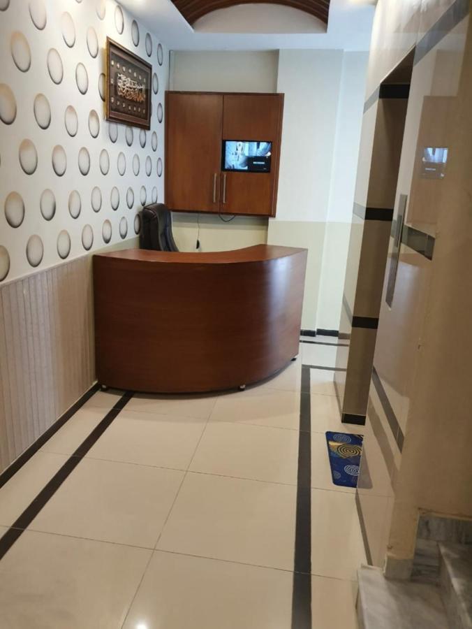 HAK MALL Suites&Apartments Rawalpindi Extérieur photo