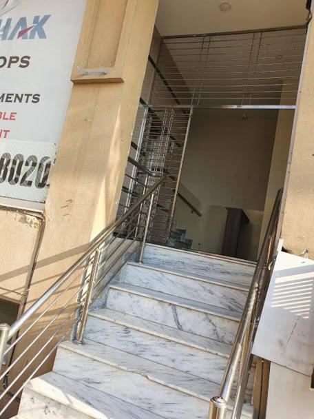 HAK MALL Suites&Apartments Rawalpindi Extérieur photo